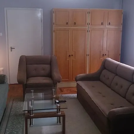 Szabo Apartman Apartamento